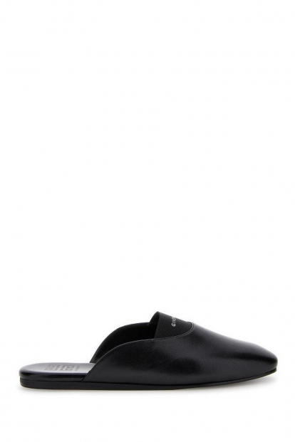Givenchy - FLAT
