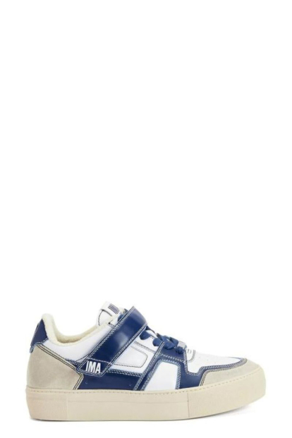  - SNEAKER