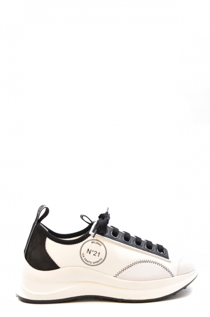 N°21 - Sneakers